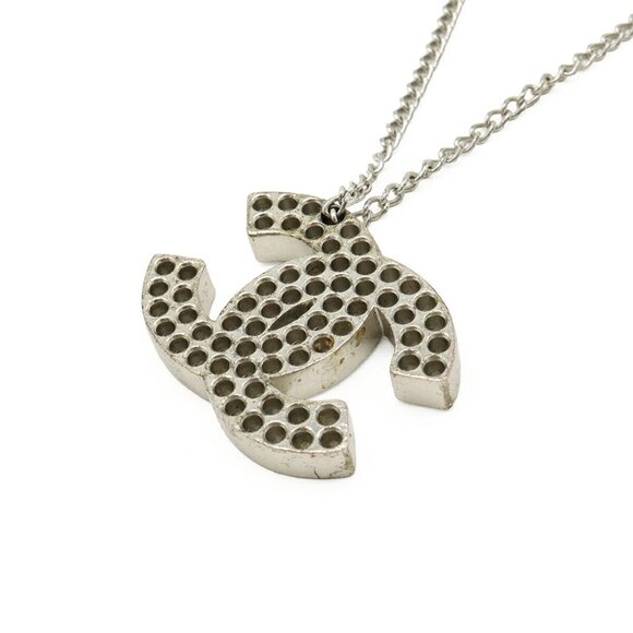 CHANEL Black Logo Necklace - Picture 4 of 7